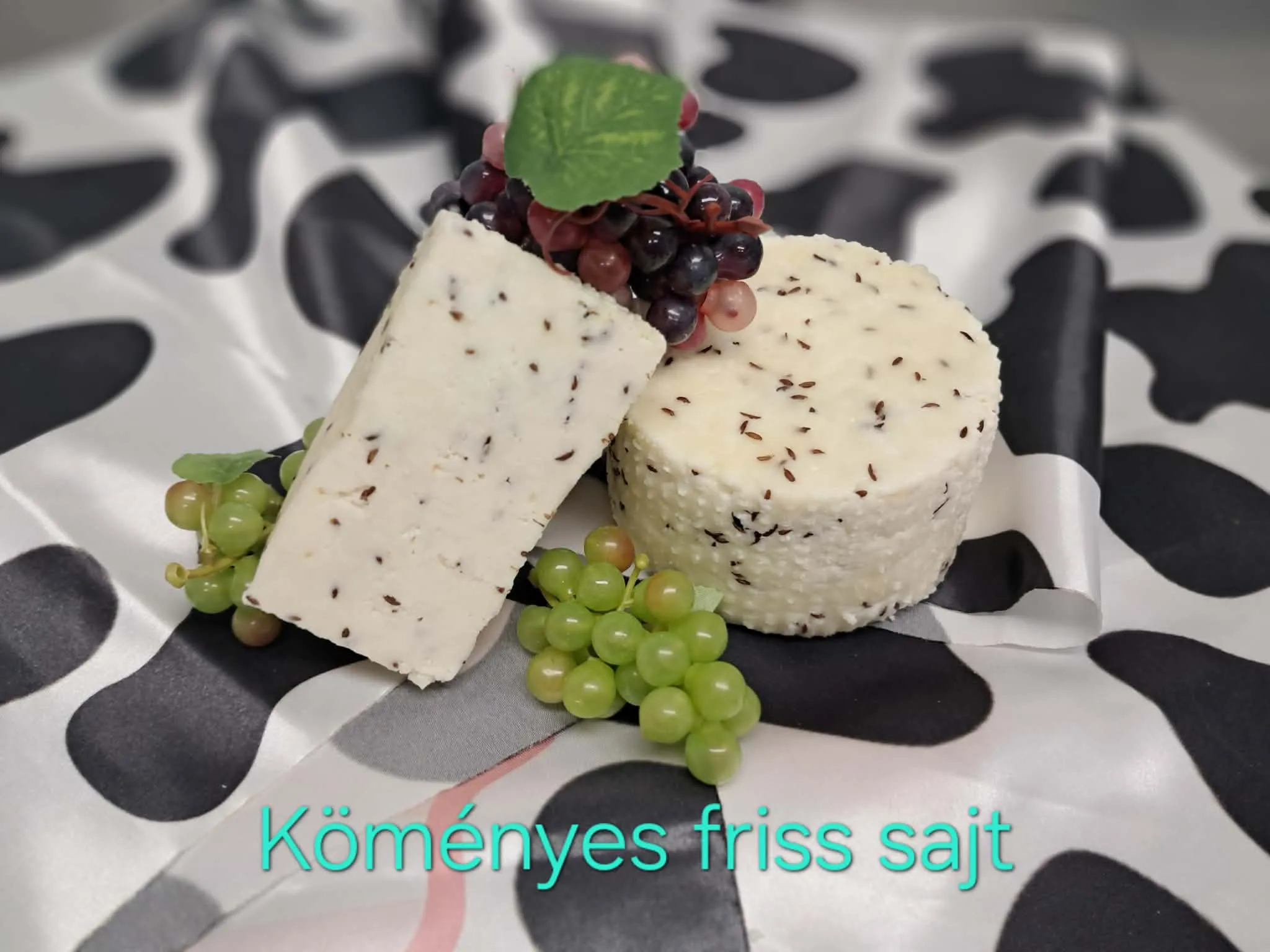 Friss sajt